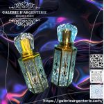 زجاج عطور منقوش سداسي الشكل مطرز باللون الذهبي
